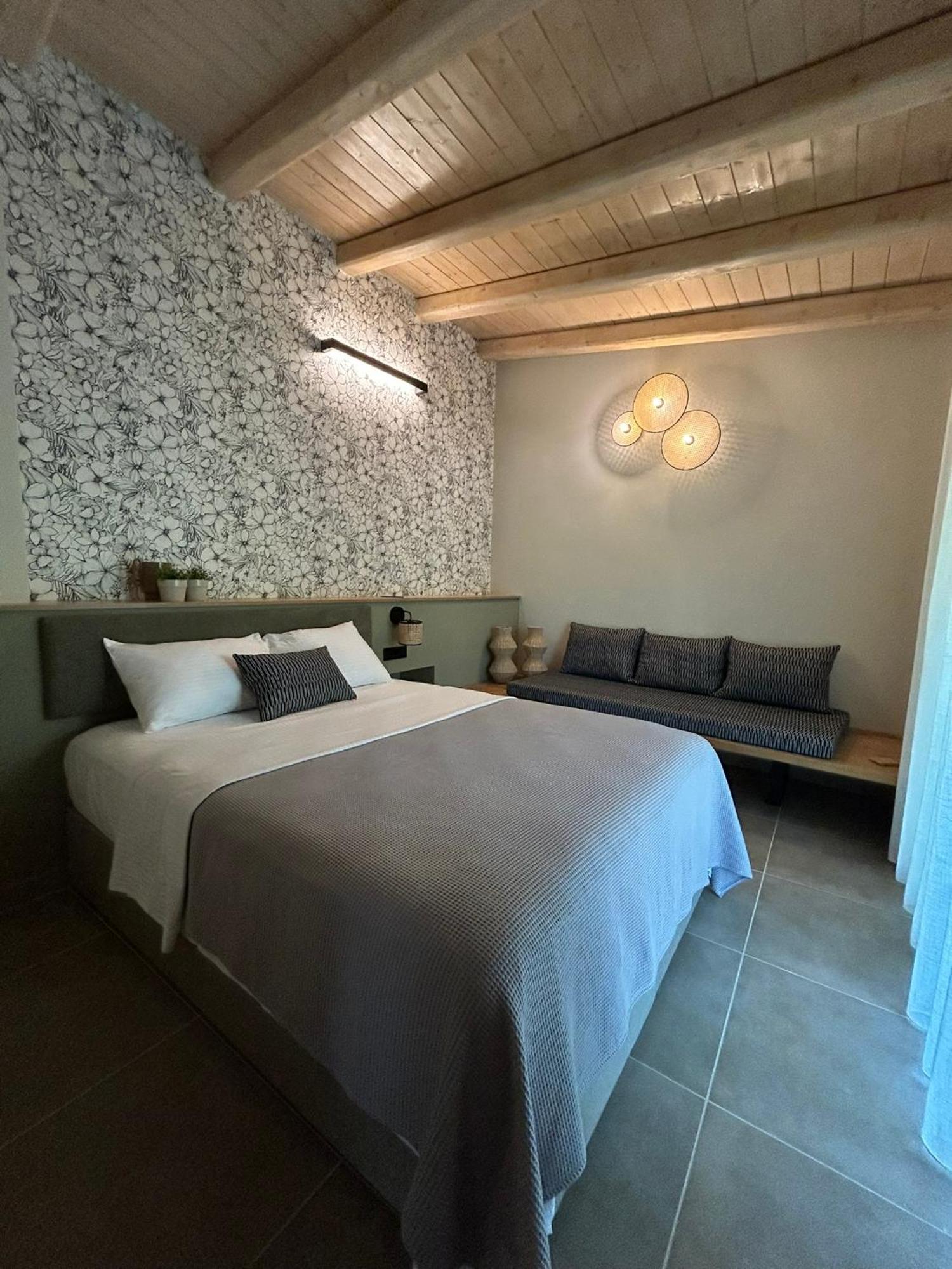 Nerita'S Country Houses Nea Tirins Bagian luar foto