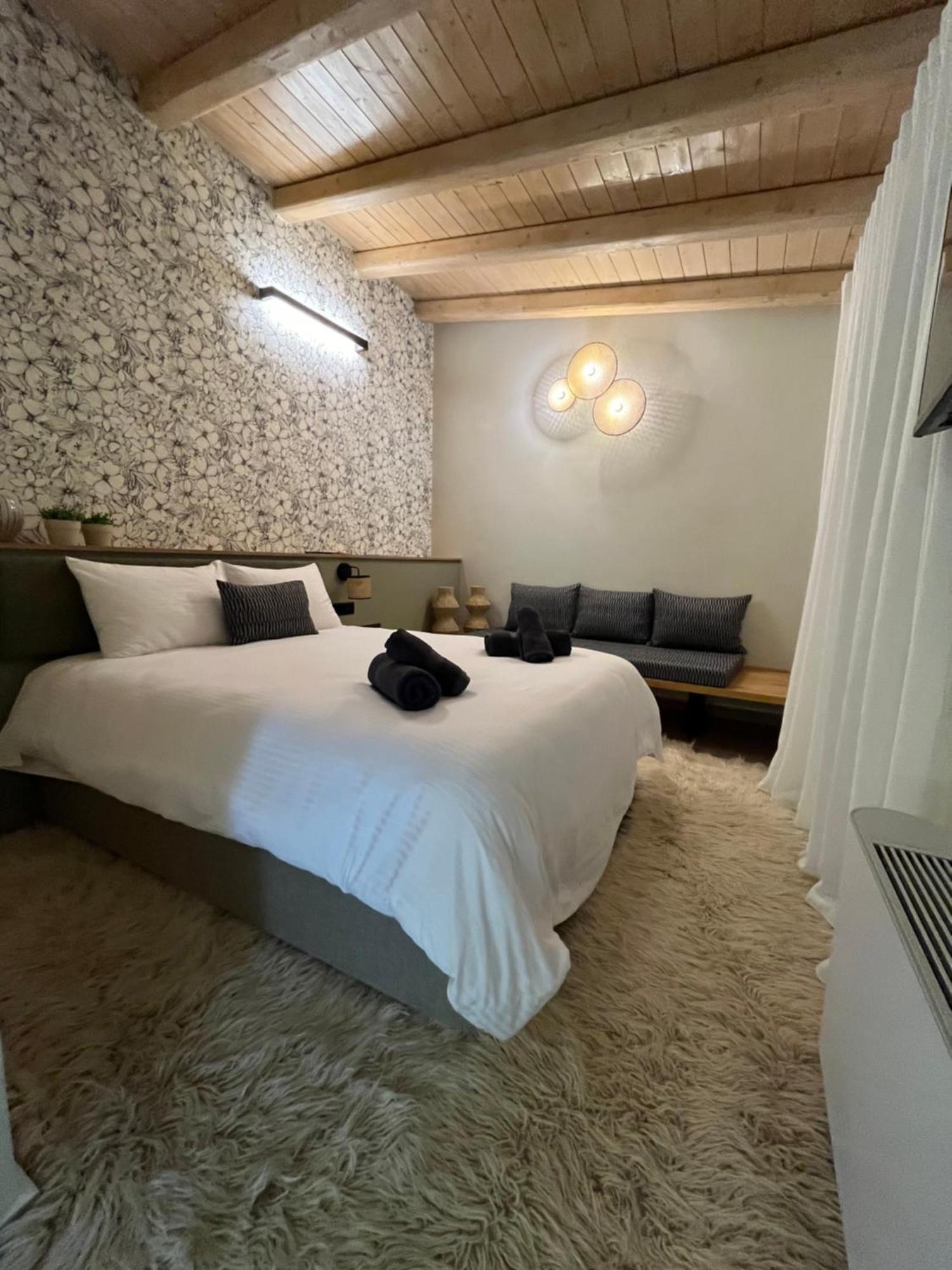 Nerita'S Country Houses Nea Tirins Bagian luar foto